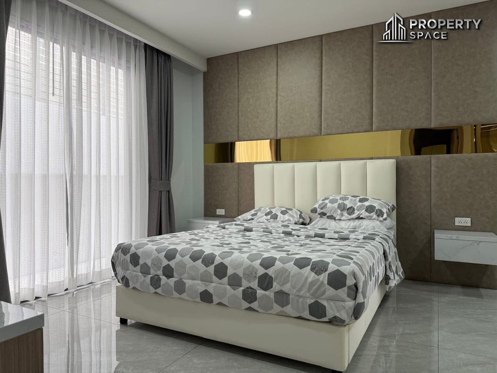 5 Bedroom Modern Luxury Pool Villa Close To Jomtien Beach For Rent Image 19