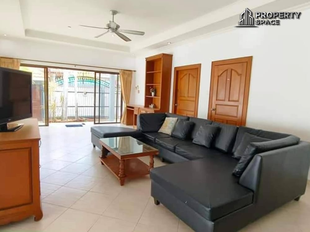 Quick Sale! 3-Bedroom Single Story Pool Villa With Tenant in Jomtien For Sale Image 10