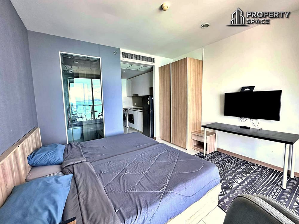 Direct Sea View Studio In The Riviera Wongamat Luxury Condo For Sale Image 6