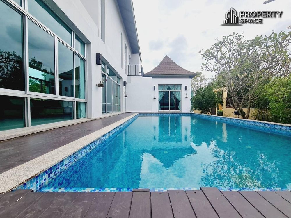 3 Bedroom Pool Villa In Nagawari Pattaya For Sale Image 1