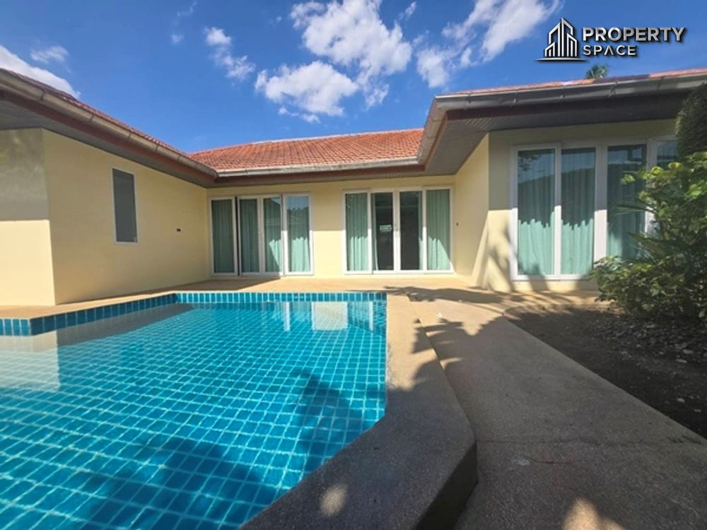 Fully Furnished Modern 4-Bedroom En-suite Pool Villa in East Pattaya for Sale And Rent  Image 1