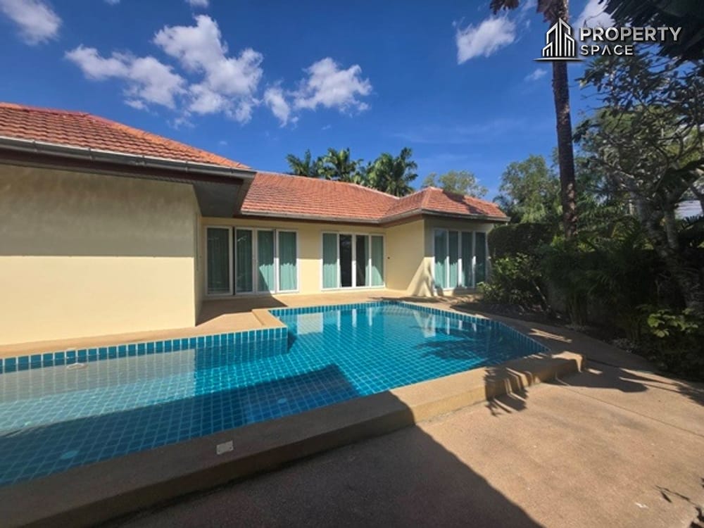 Fully Furnished Modern 4-Bedroom En-suite Pool Villa in East Pattaya for Sale And Rent  Image 3