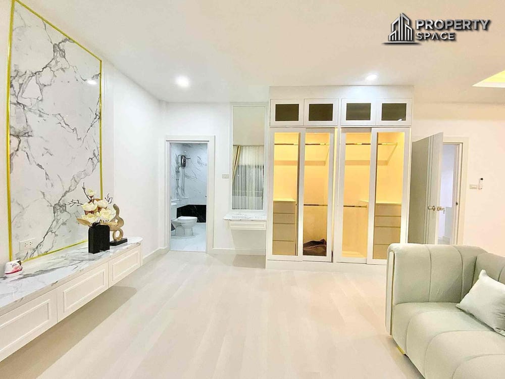 Brand New 4 Bedroom Detached House In East Pattaya Near Jomtien Beach For Sale  Image 16