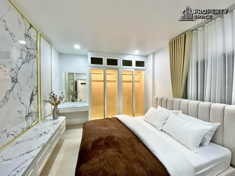 Brand New 4 Bedroom Detached House In East Pattaya Near Jomtien Beach For Sale  Image 25