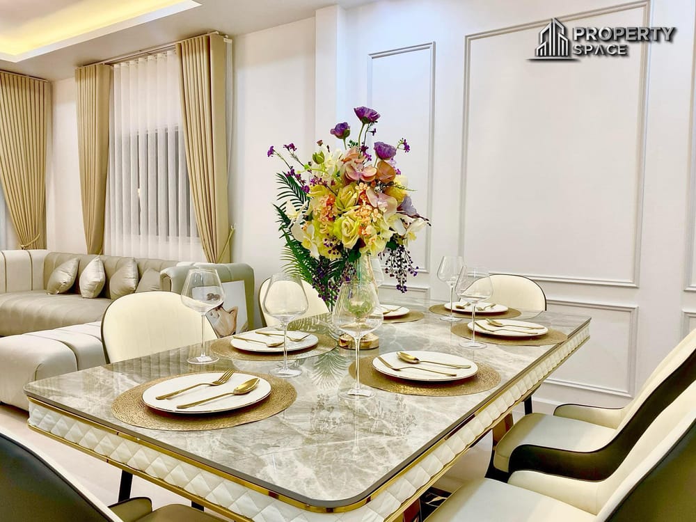 Brand New 4 Bedroom Detached House In East Pattaya Near Jomtien Beach For Sale  Image 10