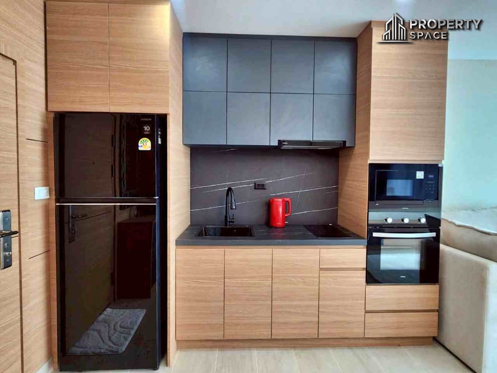 Modern luxury 1 Bedroom Condo Renovation At AD Hyatt For Sale Image 10