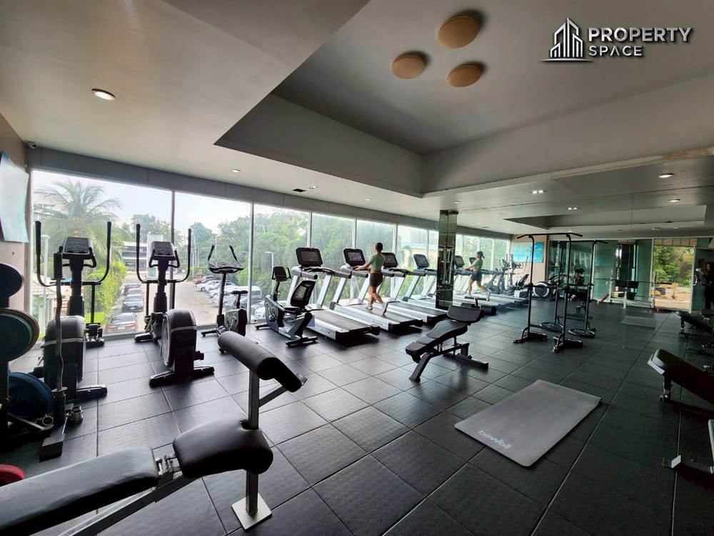 Modern luxury 1 Bedroom Condo Renovation At AD Hyatt For Sale Image 25