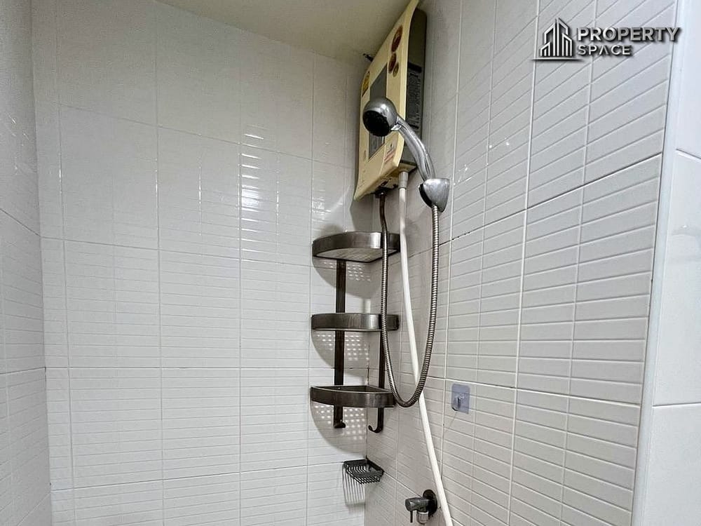 Modern 1 Bedroom Condo In Lumpini Condotown North Pattaya For Sale Image 9