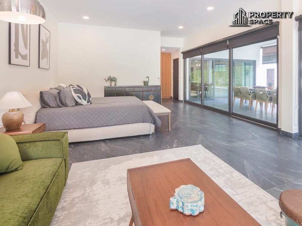 Luxury Newly Built Pool Villa 4 Bedroom In Mabprachan Lake Pattaya For Sale Image 10