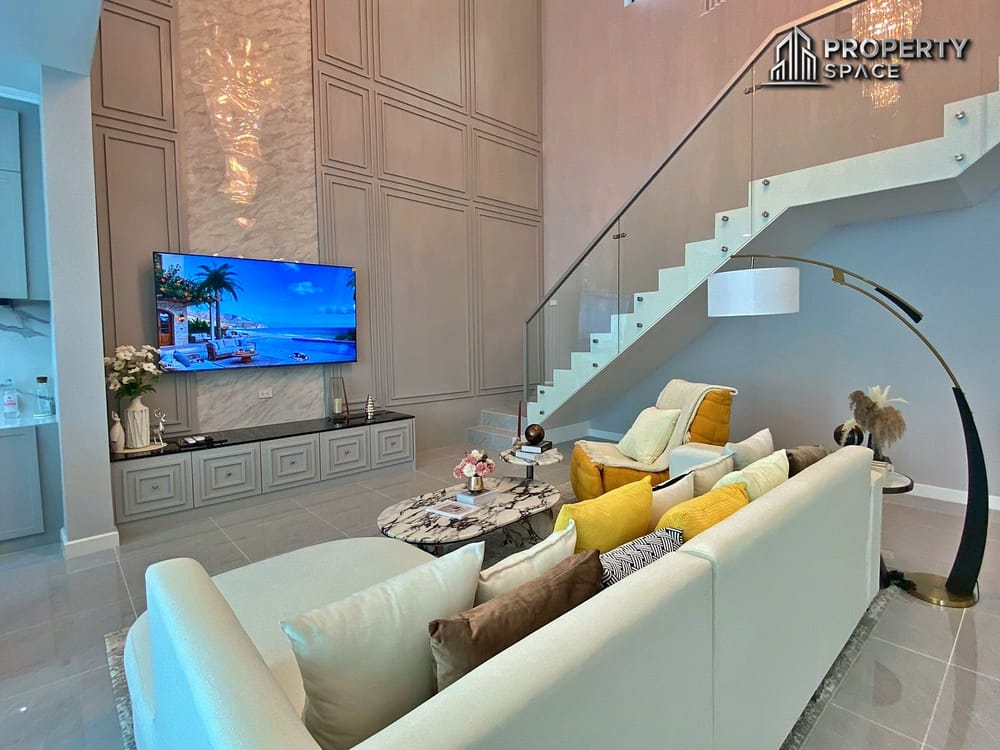Luxury Modern 4 Bedroom Pool Villa in Huay Yai Pattaya for Sale Image 8
