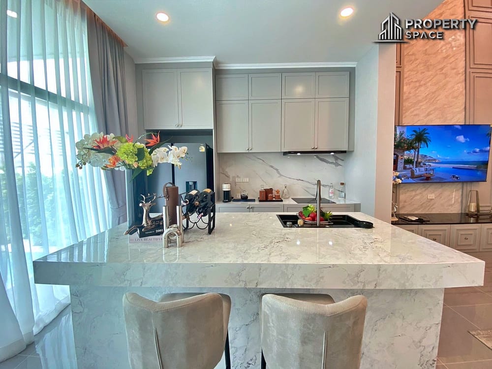 Luxury Modern 4 Bedroom Pool Villa in Huay Yai Pattaya for Sale Image 10