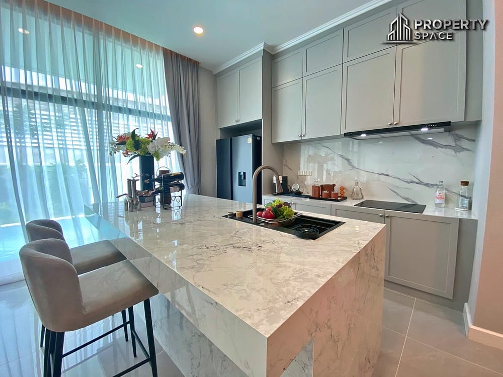 Luxury Modern 4 Bedroom Pool Villa in Huay Yai Pattaya for Sale Image 11