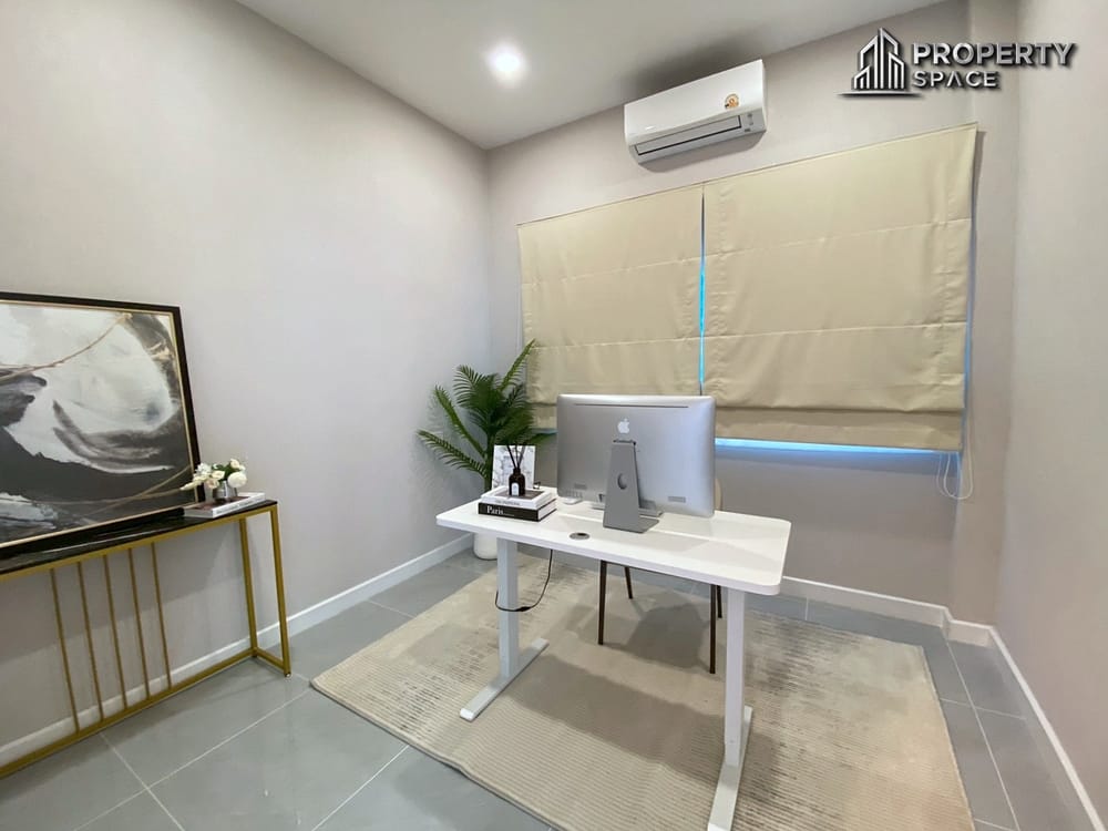 Luxury Modern 4 Bedroom Pool Villa in Huay Yai Pattaya for Sale Image 12