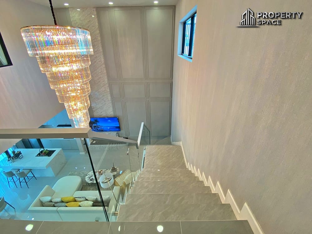 Luxury Modern 4 Bedroom Pool Villa in Huay Yai Pattaya for Sale Image 16