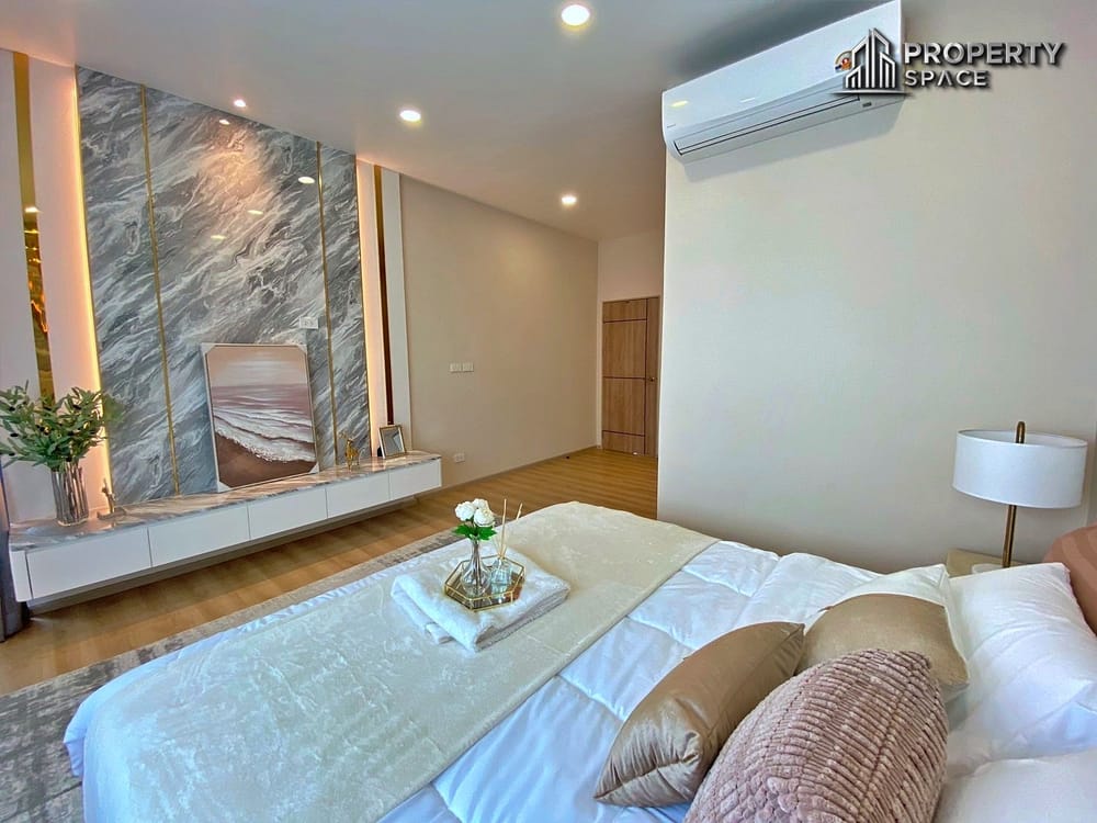 Luxury Modern 4 Bedroom Pool Villa in Huay Yai Pattaya for Sale Image 33