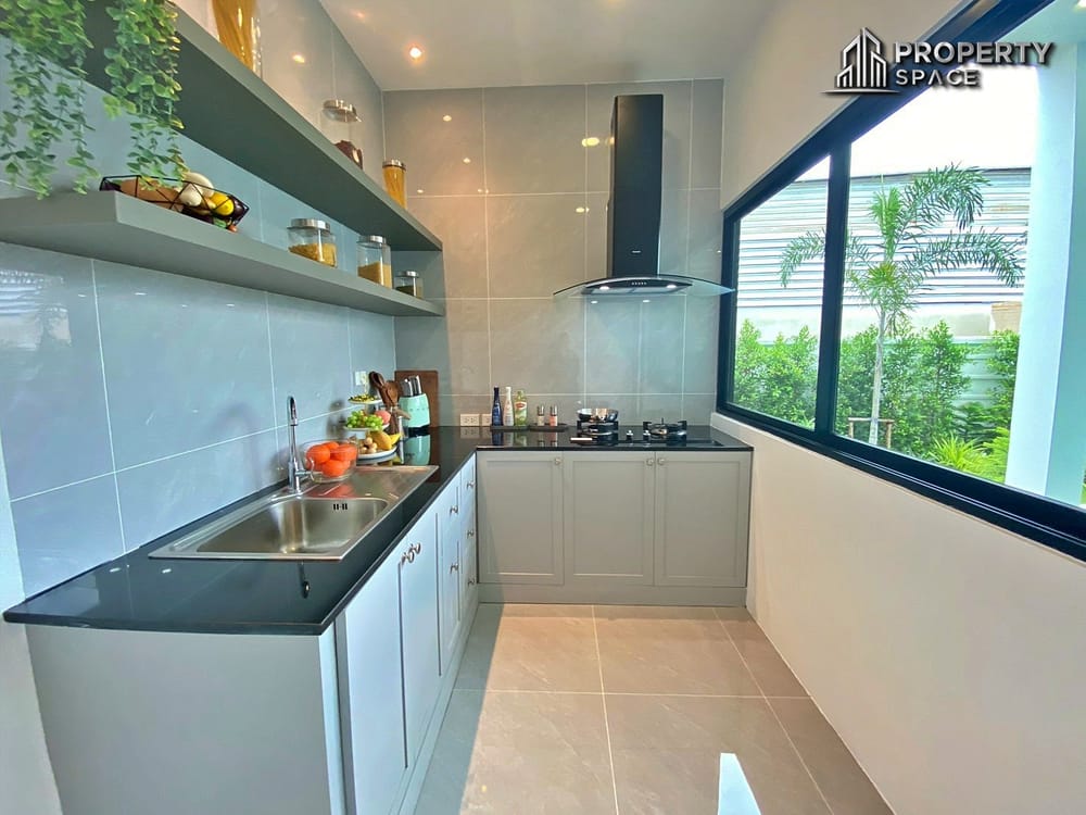 Luxury Modern 4 Bedroom Pool Villa in Huay Yai Pattaya for Sale Image 40