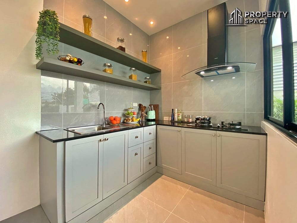 Luxury Modern 4 Bedroom Pool Villa in Huay Yai Pattaya for Sale Image 39