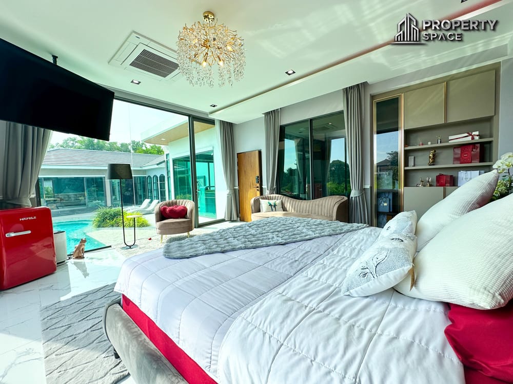 Luxurious Modern Pool Villa 4-Bedroom In Mabprachan Lake Pattaya For Sale Image 27
