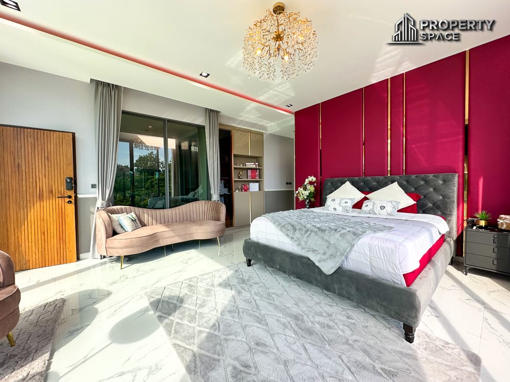 Luxurious Modern Pool Villa 4-Bedroom In Mabprachan Lake Pattaya For Sale Image 26