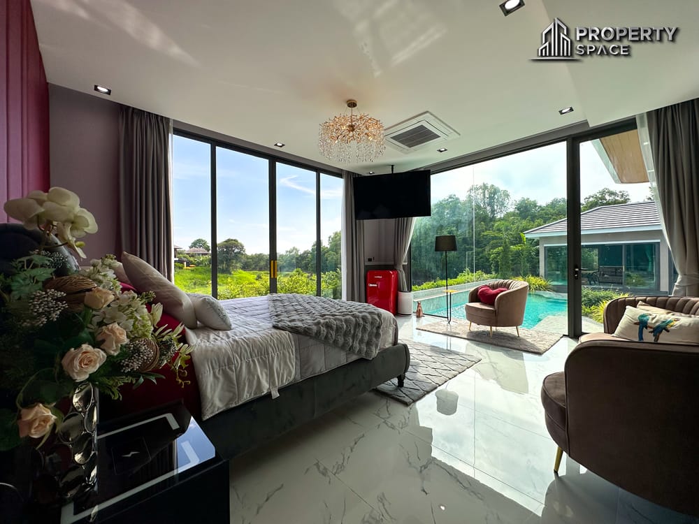 Luxurious Modern Pool Villa 4-Bedroom In Mabprachan Lake Pattaya For Sale Image 24