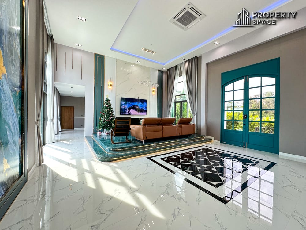 Luxurious Modern Pool Villa 4-Bedroom In Mabprachan Lake Pattaya For Sale Image 12