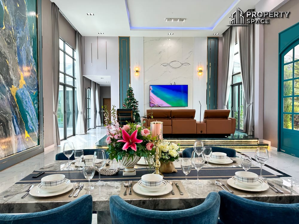 Luxurious Modern Pool Villa 4-Bedroom In Mabprachan Lake Pattaya For Sale Image 15