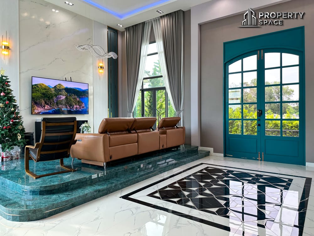 Luxurious Modern Pool Villa 4-Bedroom In Mabprachan Lake Pattaya For Sale Image 13