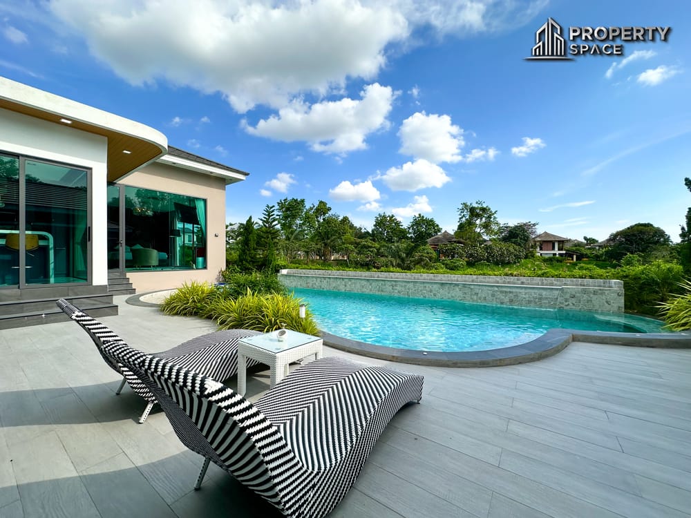 Luxurious Modern Pool Villa 4-Bedroom In Mabprachan Lake Pattaya For Sale Image 4