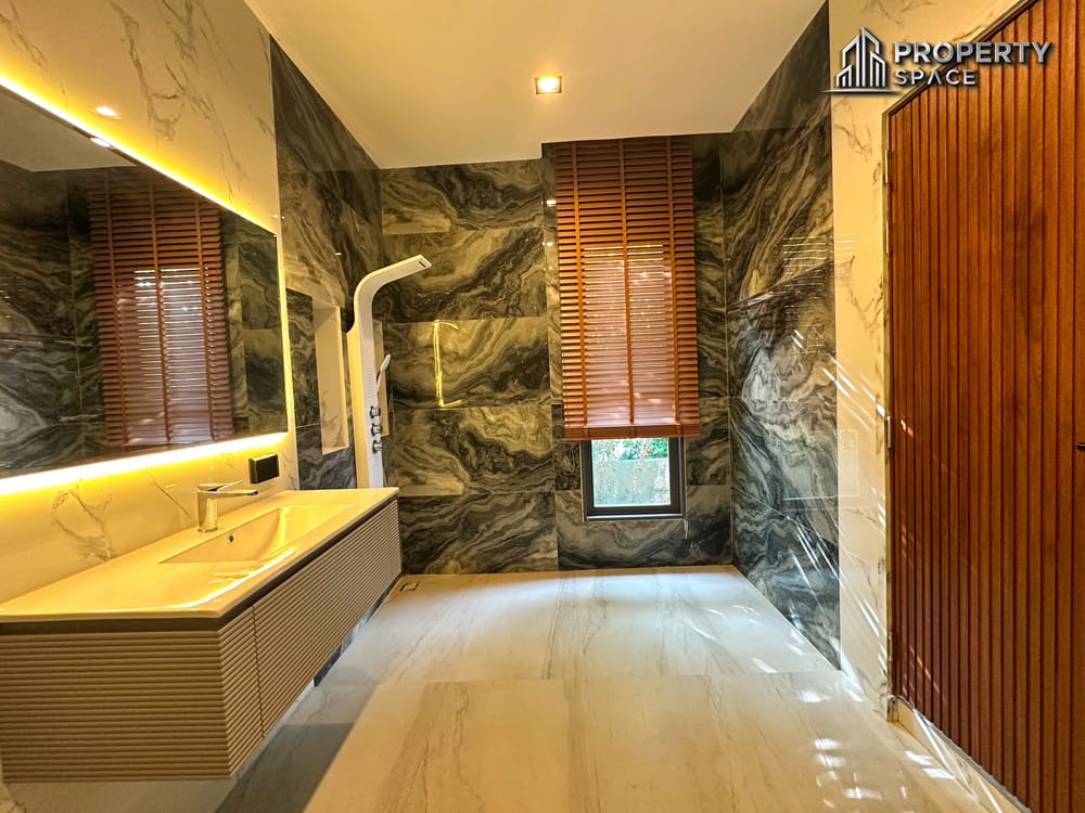 Luxurious Modern Pool Villa 4-Bedroom In Mabprachan Lake Pattaya For Sale Image 40