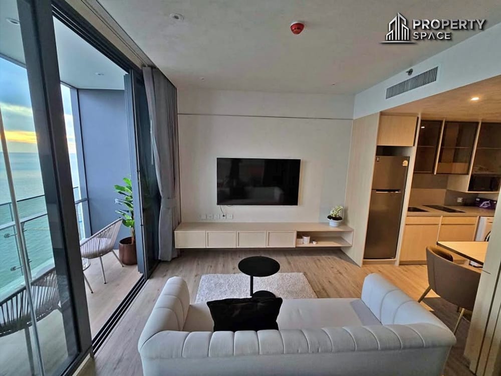 High Floor Sea View Luxury 1 Bedroom In AROM Wongamat Condo For Rent Image 6