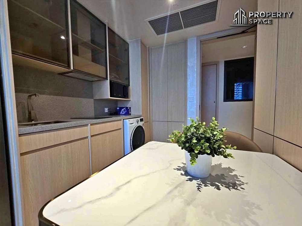 High Floor Sea View Luxury 1 Bedroom In AROM Wongamat Condo For Rent Image 13