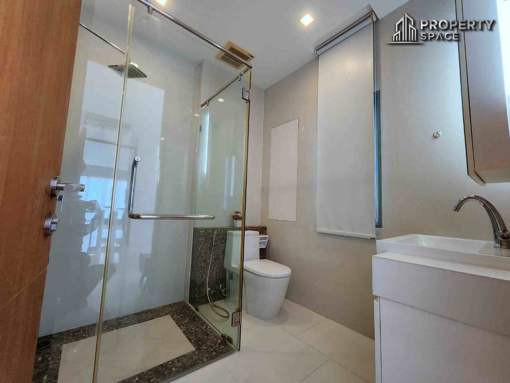 Spacious Beachfront  3 Bedroom Corner Unit At The Sanctuary Wongamat Condo For Sale & Rent Image 27