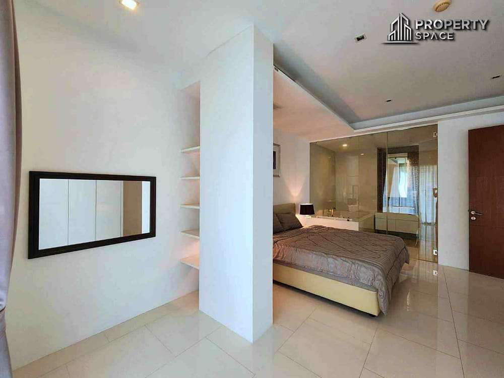 Spacious Beachfront  3 Bedroom Corner Unit At The Sanctuary Wongamat Condo For Sale & Rent Image 18