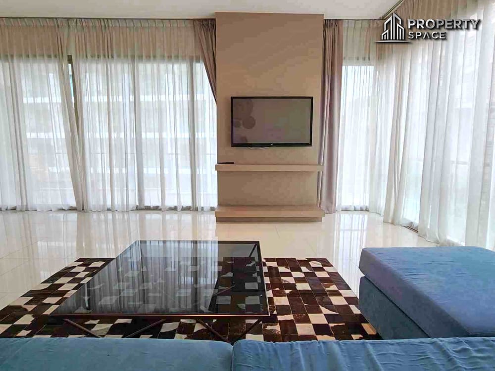 Spacious Beachfront  3 Bedroom Corner Unit At The Sanctuary Wongamat Condo For Sale & Rent Image 6