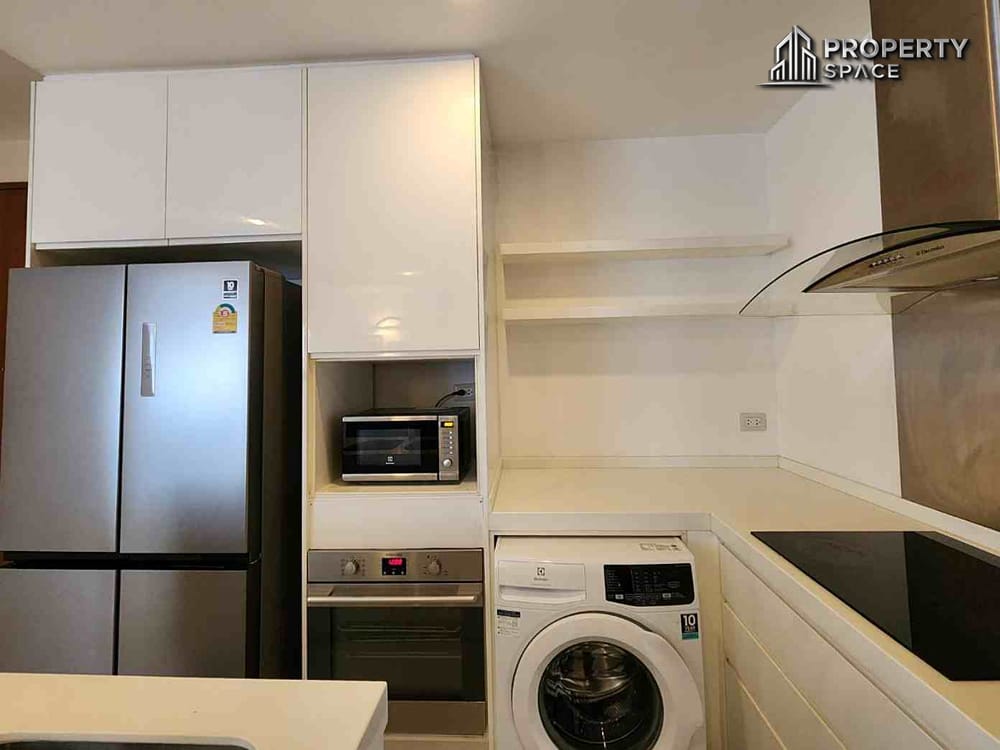 Spacious Beachfront  3 Bedroom Corner Unit At The Sanctuary Wongamat Condo For Sale & Rent Image 12