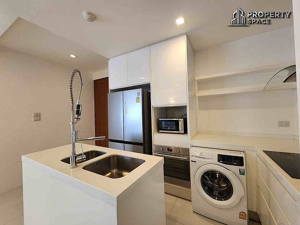 Spacious Beachfront  3 Bedroom Corner Unit At The Sanctuary Wongamat Condo For Sale & Rent Image 11