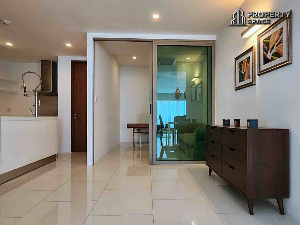 Spacious Beachfront  3 Bedroom Corner Unit At The Sanctuary Wongamat Condo For Sale & Rent Image 29