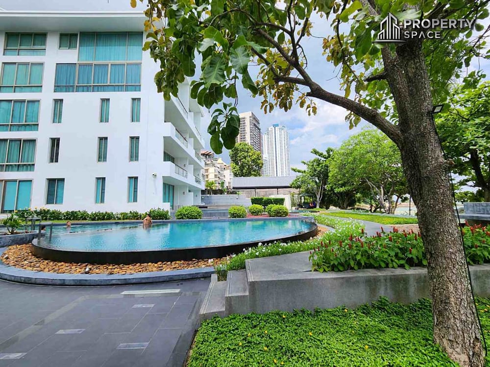Spacious Beachfront  3 Bedroom Corner Unit At The Sanctuary Wongamat Condo For Sale & Rent Image 1