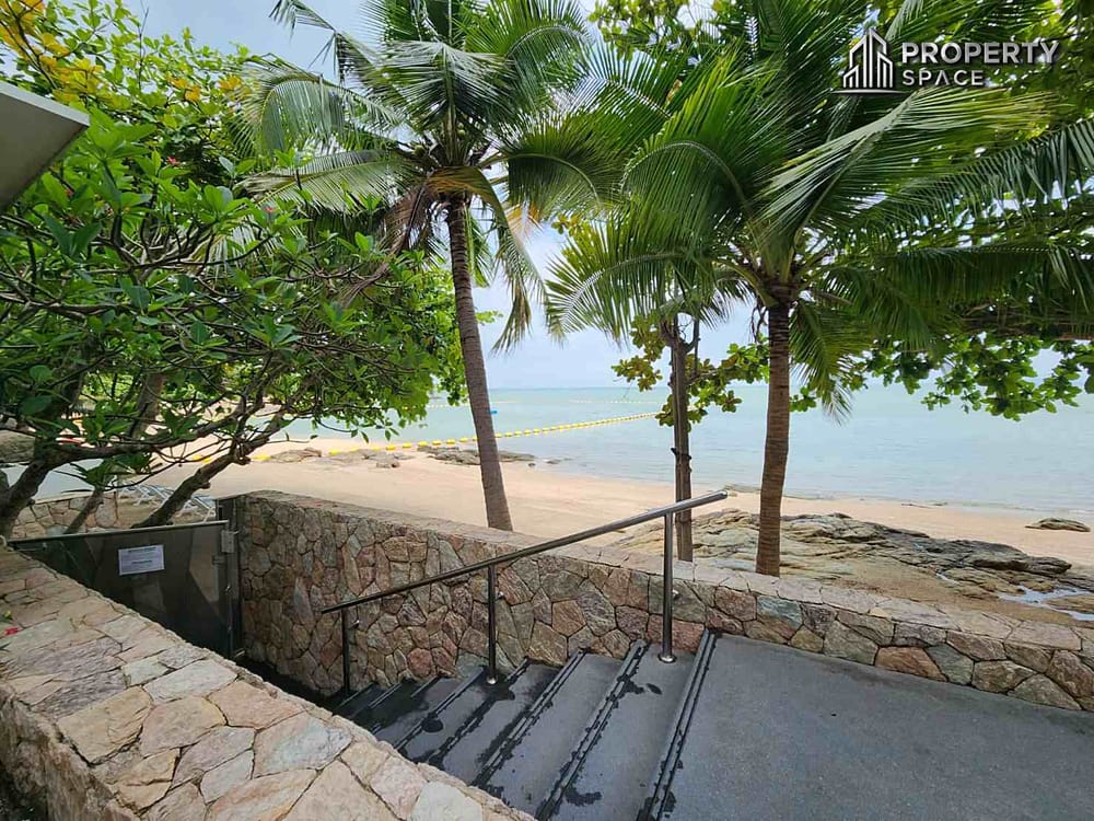Spacious Beachfront  3 Bedroom Corner Unit At The Sanctuary Wongamat Condo For Sale & Rent Image 40
