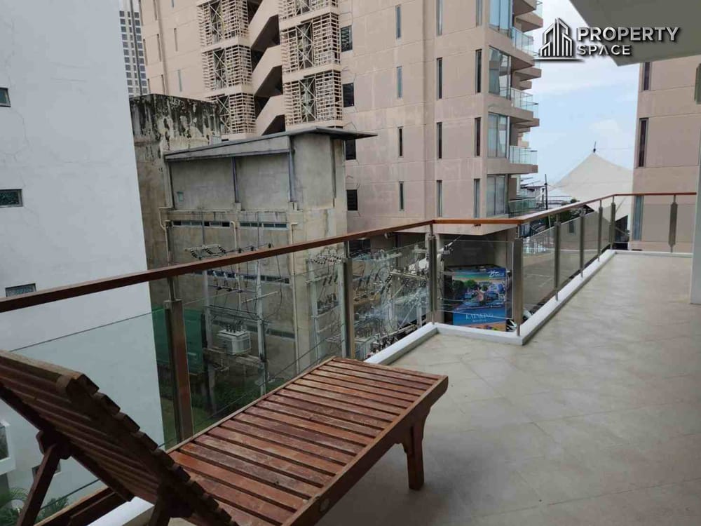 Spacious Beachfront  3 Bedroom Corner Unit At The Sanctuary Wongamat Condo For Sale & Rent Image 33