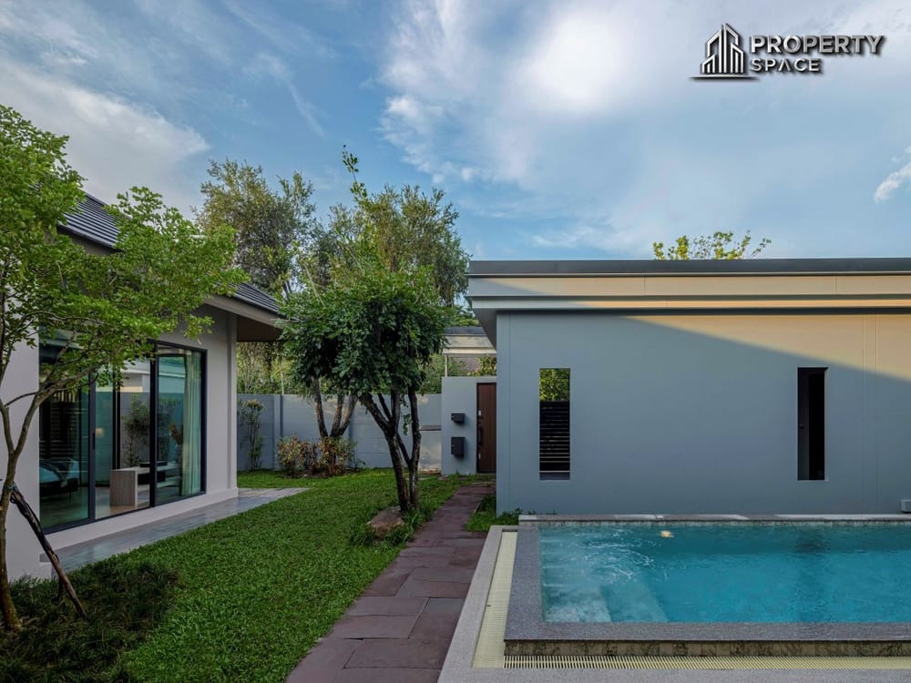 Luxurious Modern 4 Bedroom Pool Villa In Huay Yai Pattaya For Rent Image 6