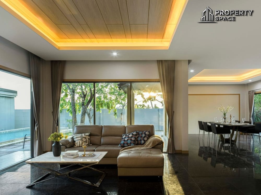 Luxurious Modern 4 Bedroom Pool Villa In Huay Yai Pattaya For Rent Image 9