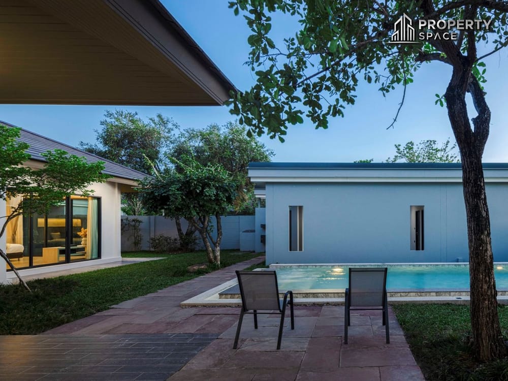 Luxurious Modern 4 Bedroom Pool Villa In Huay Yai Pattaya For Rent Image 4