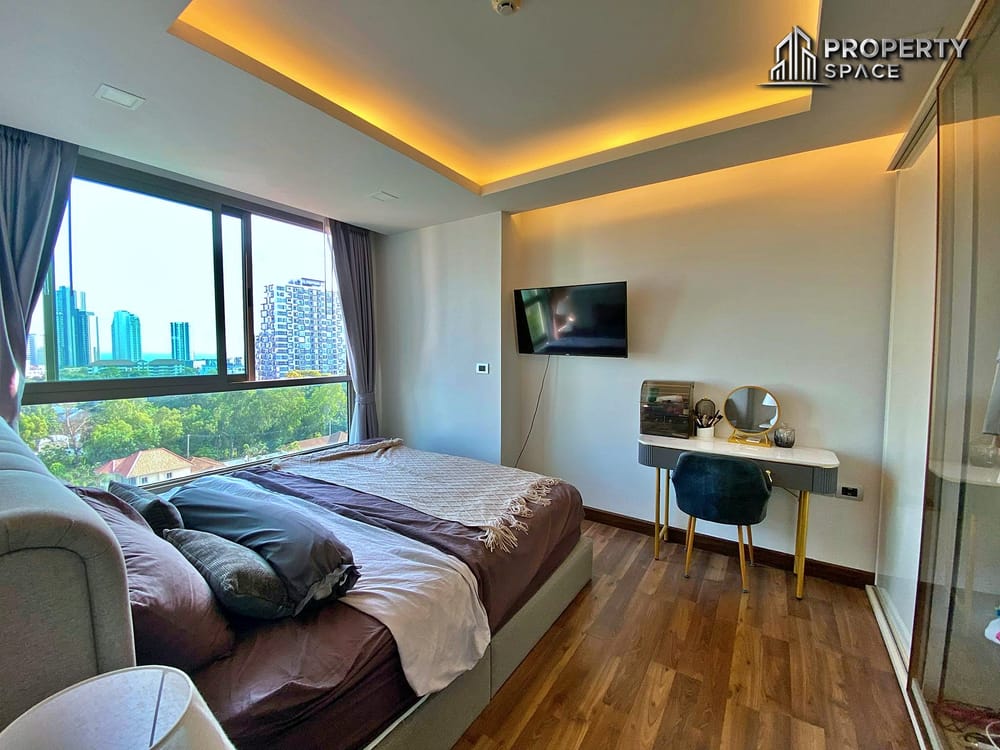 Spacious Modern 2 Bedroom In The Peak Towers Pratumnak For Sale Image 15