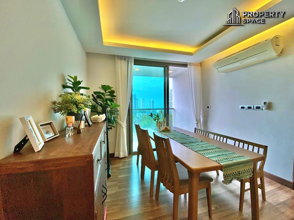 Spacious Modern 2 Bedroom In The Peak Towers Pratumnak For Sale Image 9