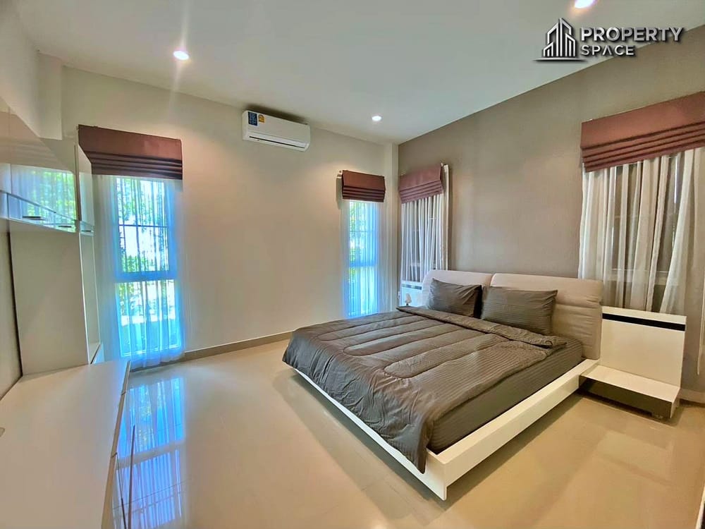 Spacious 3 Bedroom House In Huay Yai Pattaya For Sale Image 6