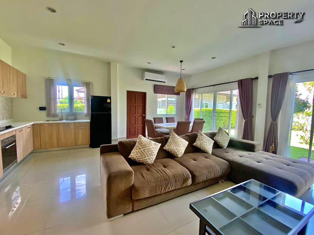 Spacious 3 Bedroom House In Huay Yai Pattaya For Sale Image 3
