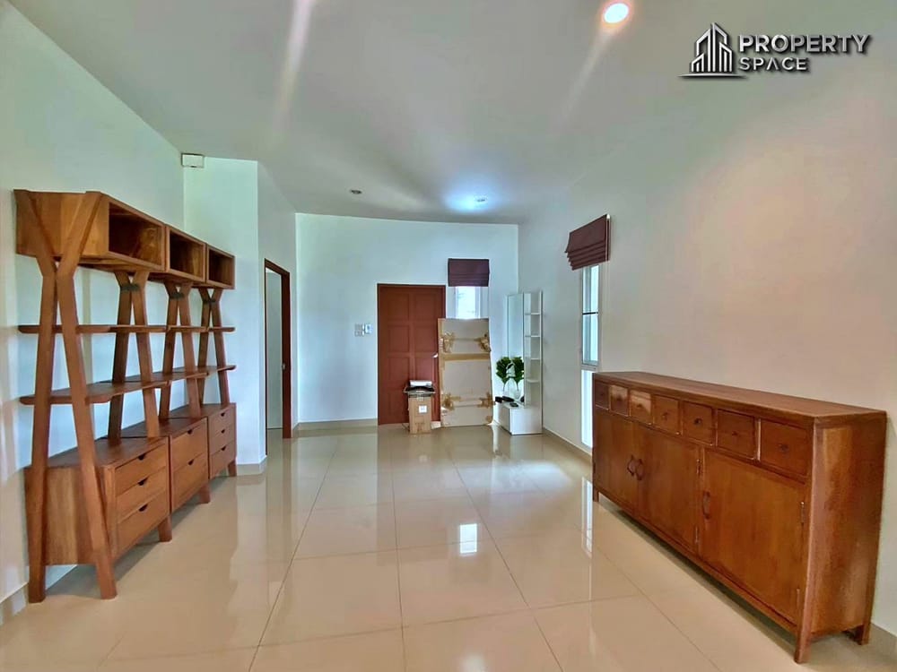 Spacious 3 Bedroom House In Huay Yai Pattaya For Sale Image 14