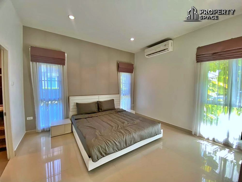 Spacious 3 Bedroom House In Huay Yai Pattaya For Sale Image 11