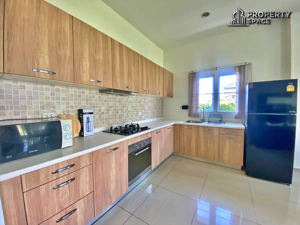 Spacious 3 Bedroom House In Huay Yai Pattaya For Sale Image 6